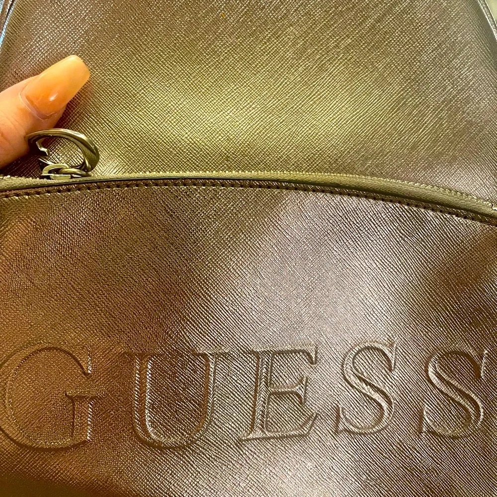 Backpack - Picture 3 of 4